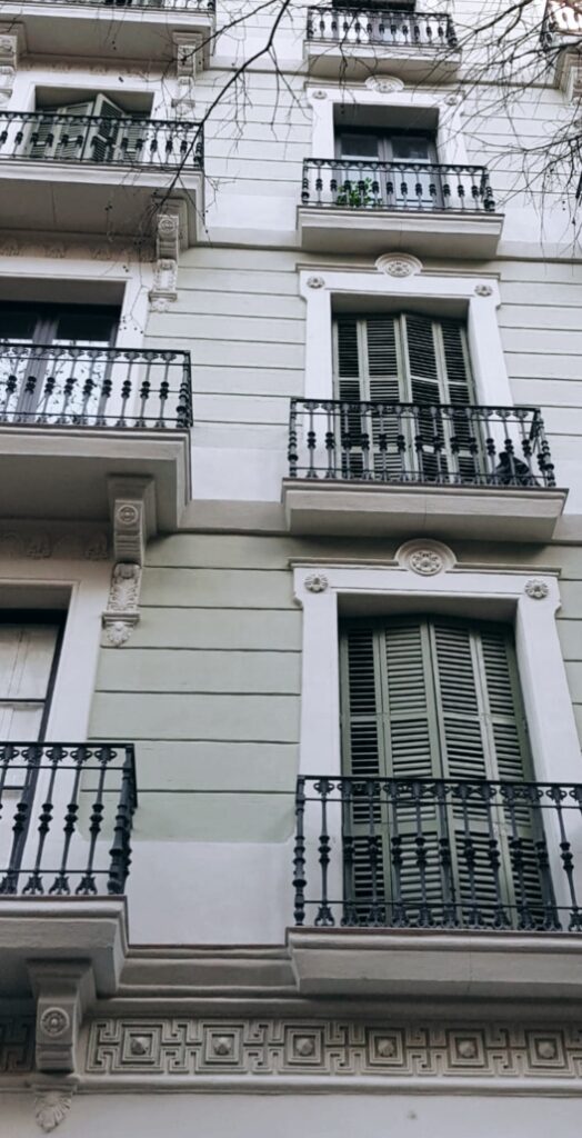 1611138223388-527x1030